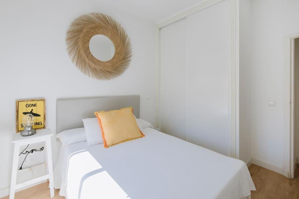 El Botones Nuevo Y Luminoso Apto De Diseno En Lavapies Appartement Madrid Buitenkant foto
